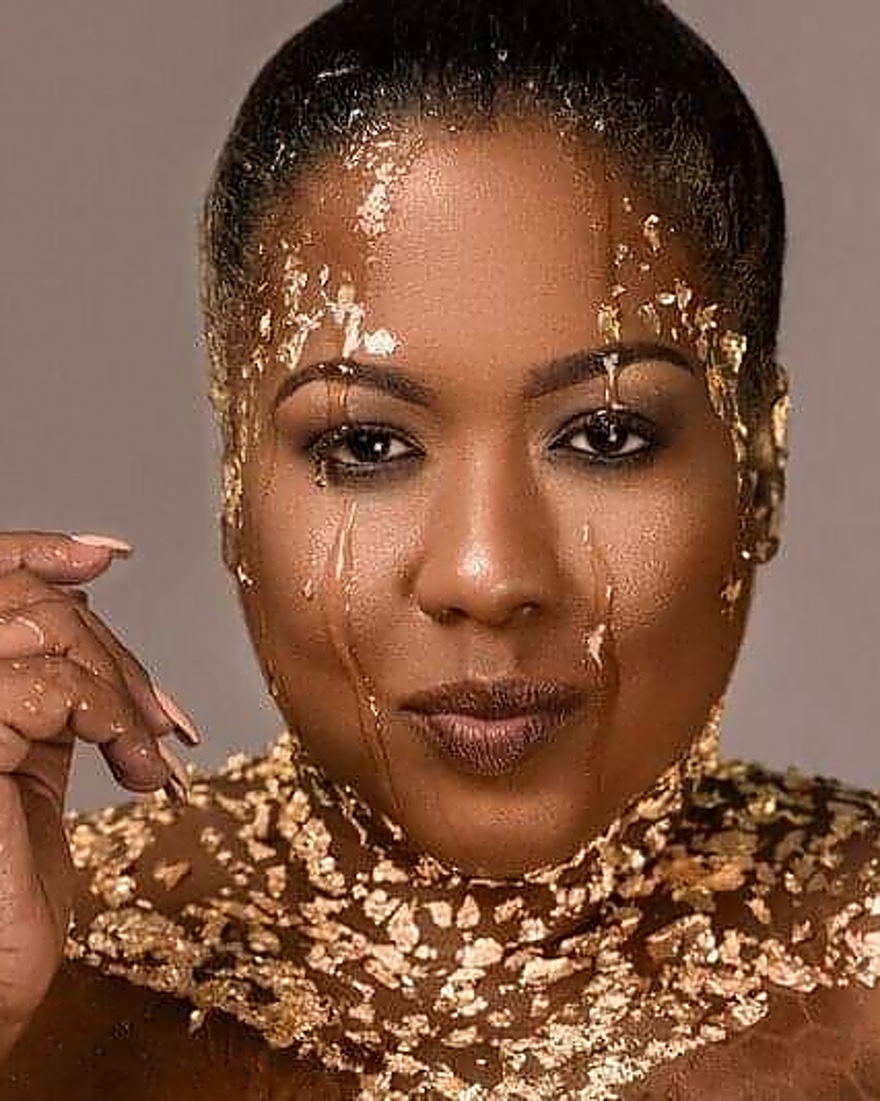 Queen B gold-leaf portrait